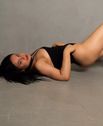 Я источник наслаждения, который превратит твои фантазии в реальность. Живу в Москве, Москва 💕
Я предлагаю широкий спектр услуг, среди которых расслабляющий массаж, эротический массаж, глубокий оральный секс, классика, анальный секс и многое другое. Я люблю проводить время с заботливыми и щедрыми мужчинами, которые ценят качественный отдых и настоящую страсть.
Я готова удовлетворить все твои сокровенные желания и создать незабываемые воспоминания о нашей встрече. Мои фото достоверны и подтверждают мою красоту и сексуальность 😍
Однажды со мной – и ты захочешь вернуться снова и снова. Мои клиенты говорят о моей умелости и нежности. Присоединяйся к числу довольных мужчин и испытай настоящее удовольствие от встречи со мной.
Свежесть и безопасность гарантированы. Жду тебя в моей уютной квартире в Москве, Москва. 🌹 1014, 25 лет